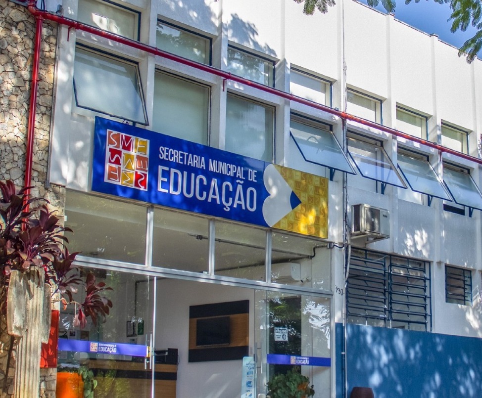 Justiça mantém decisão favorável em processo sobre contratos de robótica educacional de Leme