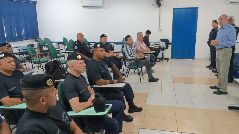 Guardas municipais de Araras passam por capacitação para uso de novas tecnologias no patrulhamento